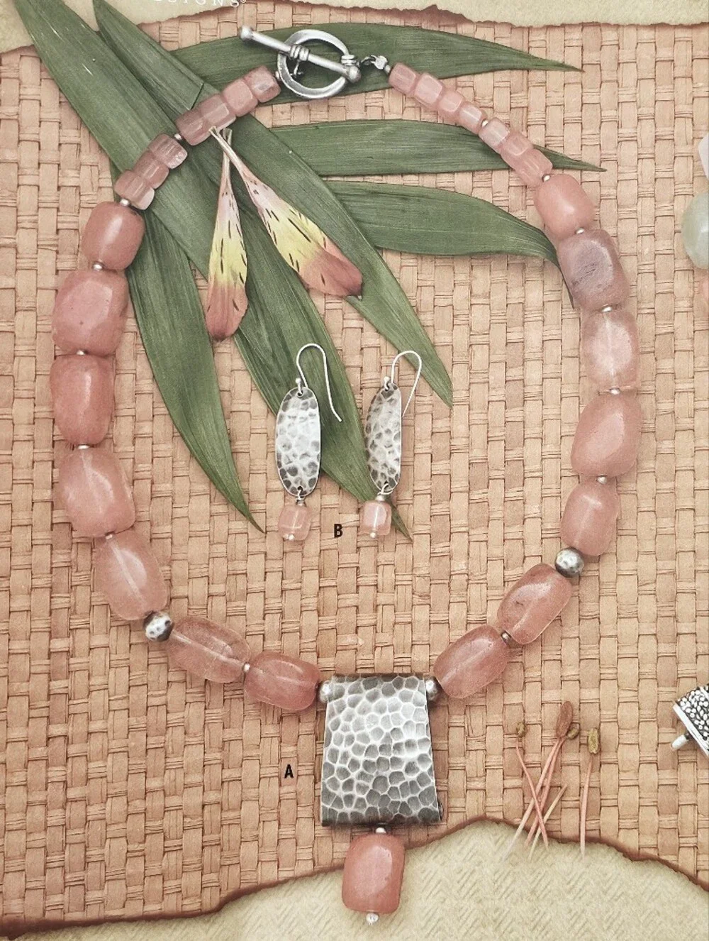 Silpada Sterling Silver Cherry Quartz Chunk Bead Hammered Pendant Necklace N1188